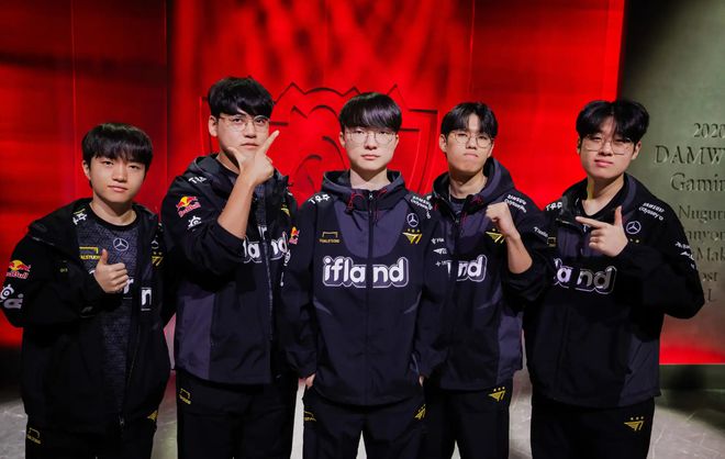 BLG 3-1戰(zhàn)勝HLE晉級四強，電競榮耀續(xù)寫傳奇