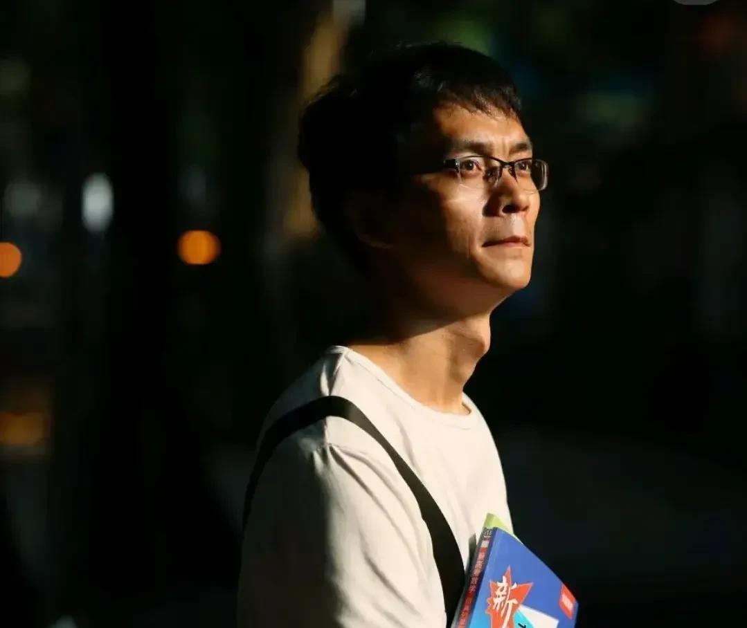 唐尚珺最新動(dòng)態(tài)，追逐夢想步伐不止，持續(xù)奮進(jìn)展現(xiàn)堅(jiān)定決心