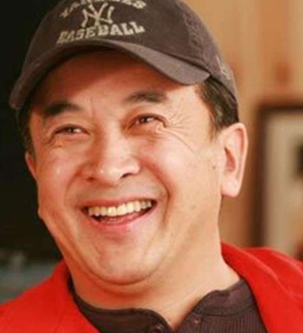 黃宏老婆最新照片曝光，生活點(diǎn)滴大揭秘